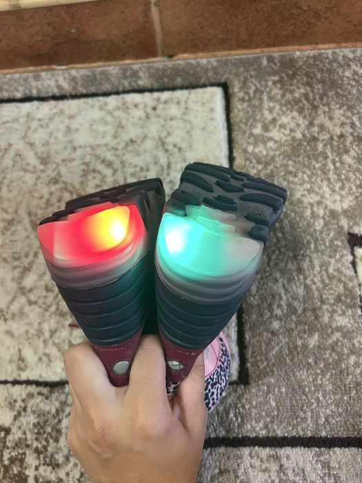 Vand cizme iarna,marimea 25