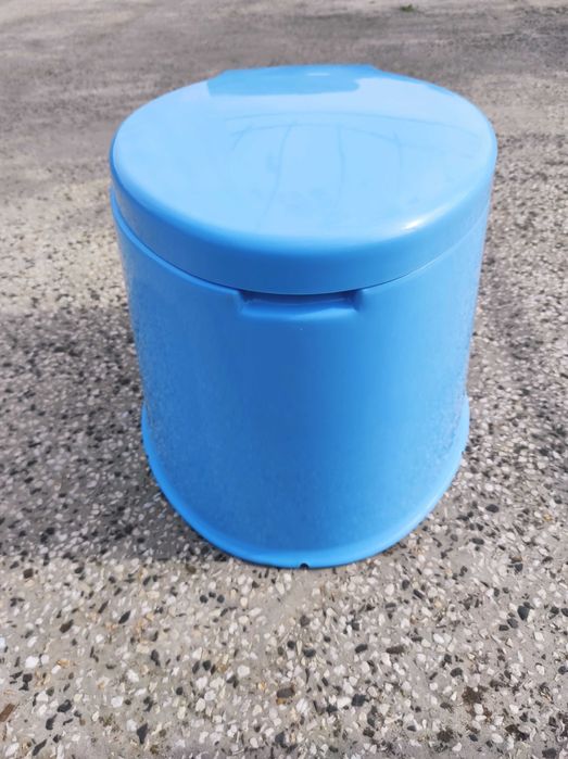 Преносима, подвижна тоалетна