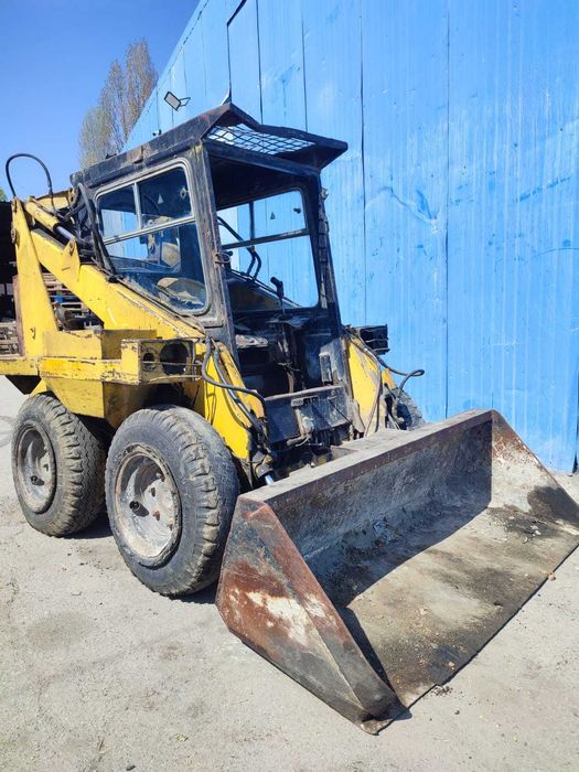 Мини - погрузчик UNC