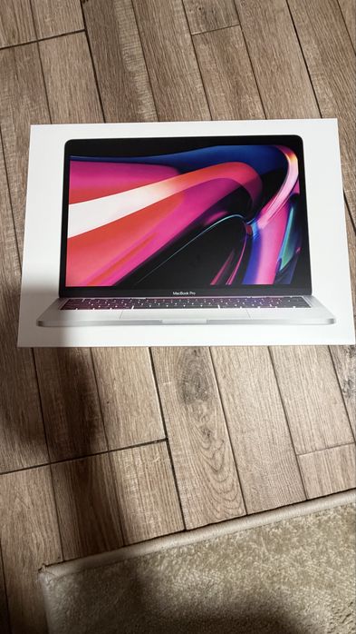 MacBook Pro 13” M2 2022 – 8GB RAM / 512GB SSD