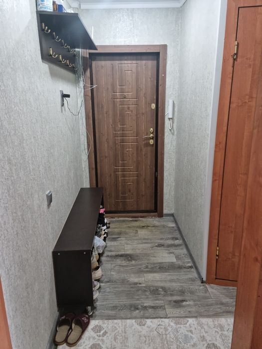 Продаётся двух комнатная квартира