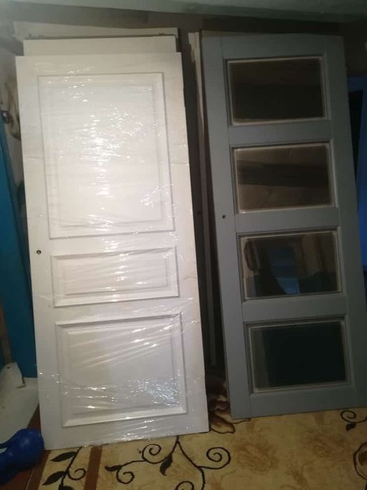 Продам двери новые.
