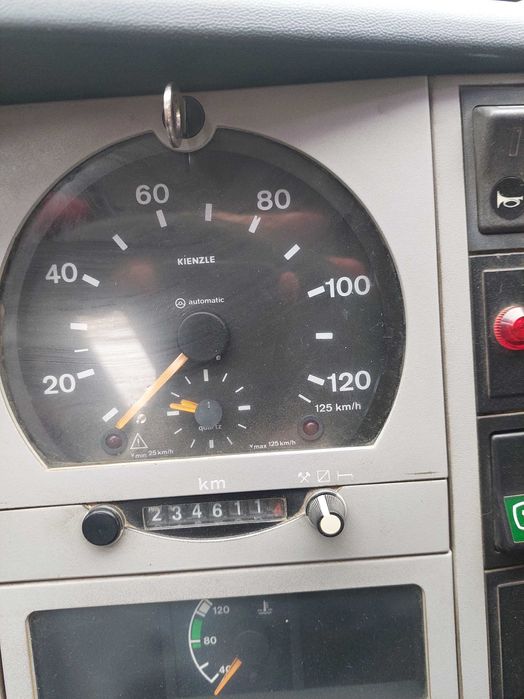 MAN LE 12 220, basculabil pe 3 parti, macara