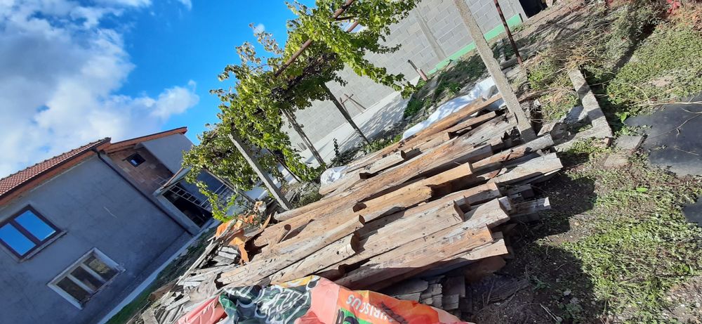 Продавам дървен материал от покрив