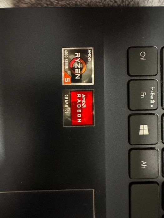 Laptop ASUS VivoBook