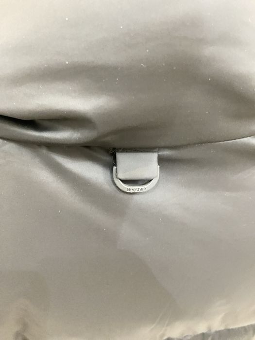 Vand vesta neagra Bershka