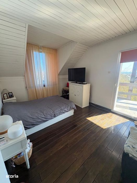 Vila D+P+M cu piscina si sauna, 5 camere, 290 mp, teren 15 ari, panora