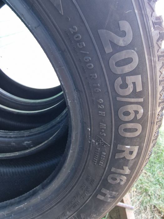 Anvelope 205/60R16 marca Semperit, DOT 2023 ,M +S