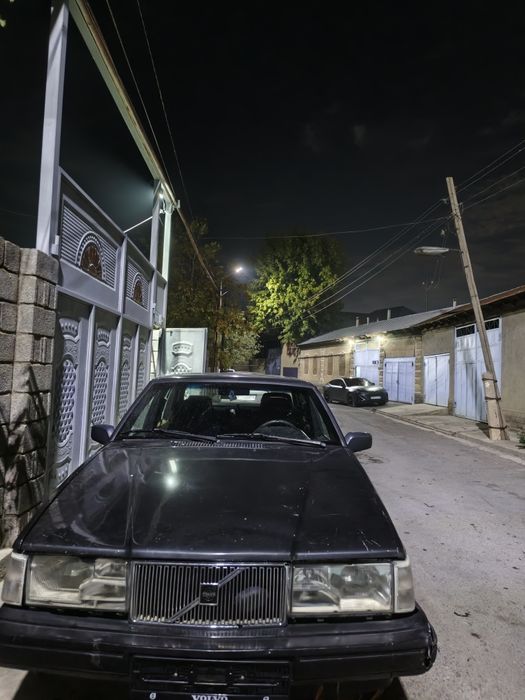 Volvo     940 2.3 бензин