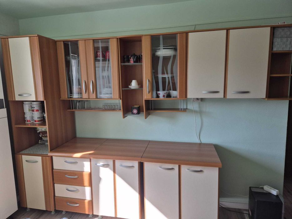 Vând mobilã bucãtãrie