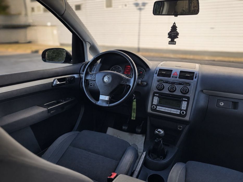 VOLKSWAGEN Touran 2009 — imagine 5