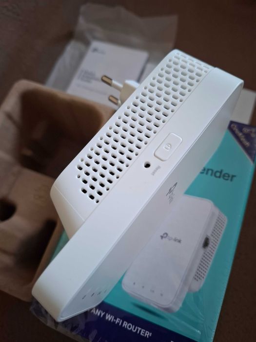 Разширител/Усилвател на обхват Wi-Fi, RE330 AC1200 Mesh Wi-Fi Extender
