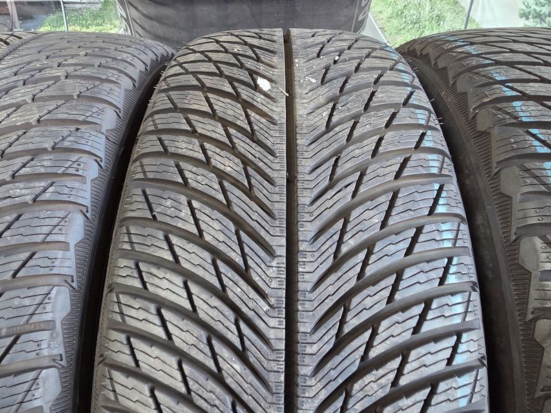 235/55/18 MICHELIN 4бр