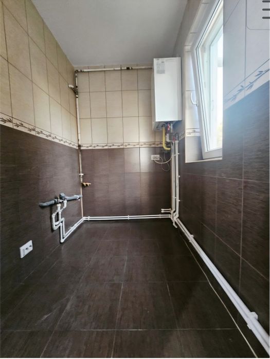 Vând apartament 3 camere Mall Vitan  83 000 euro