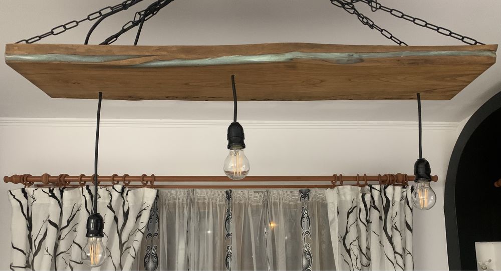 Полилей,осветително тяло от дърво и епоксидна смола