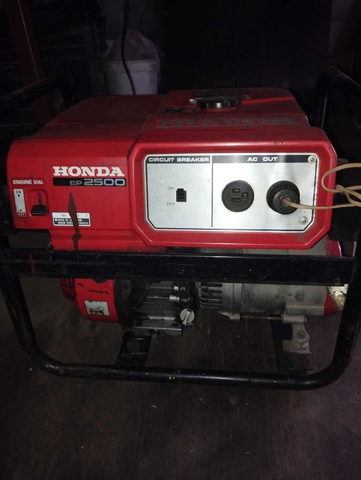 Бензиновый генератор