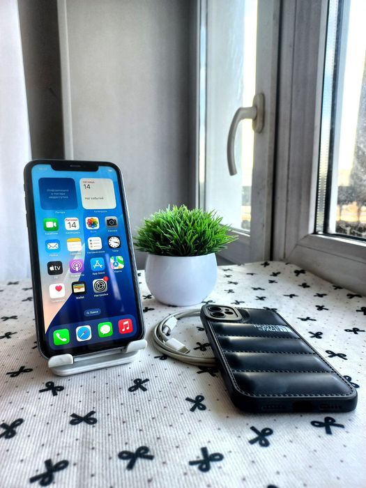 Iphone 11.  64GB