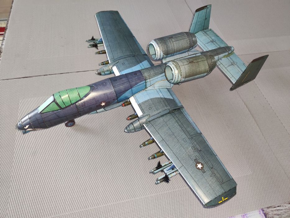 Macheta avion din carton A-10 Thunderbolt ll