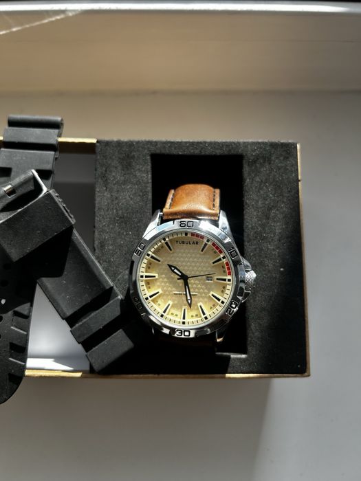 Продам наручные часы