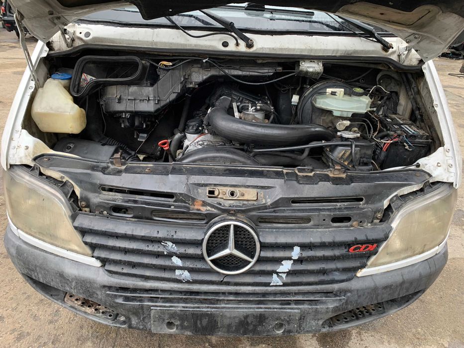 DEZMEMBREZ Mercedes SPRINTER 411 413 CDI Punte Dubla 2001