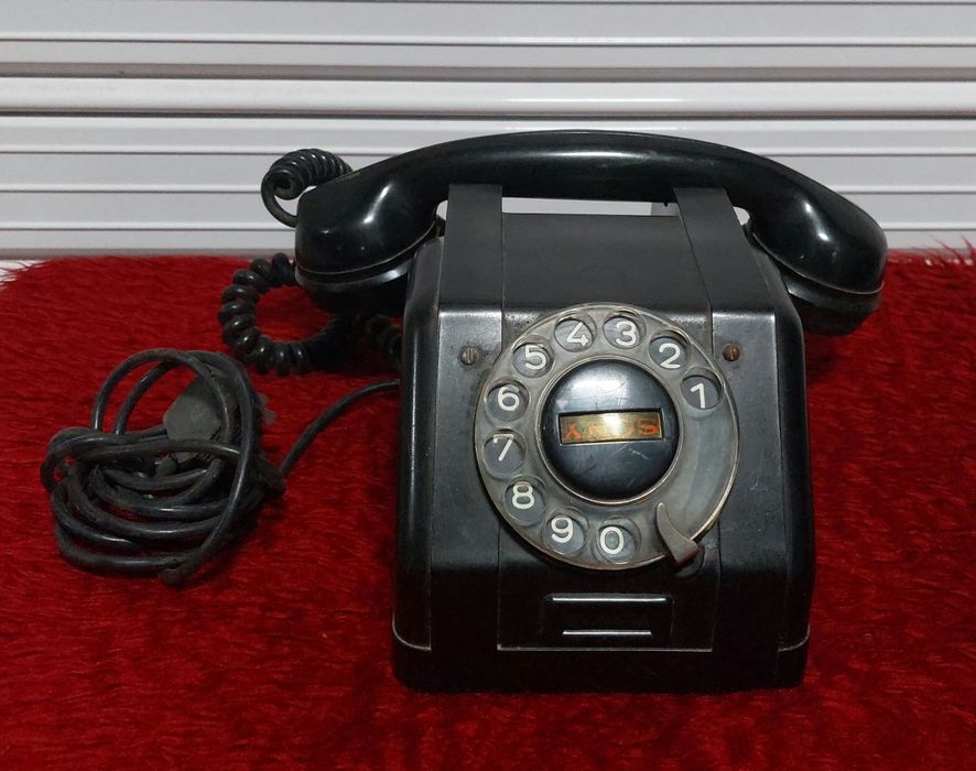 Ретро телефон червен 13 броя