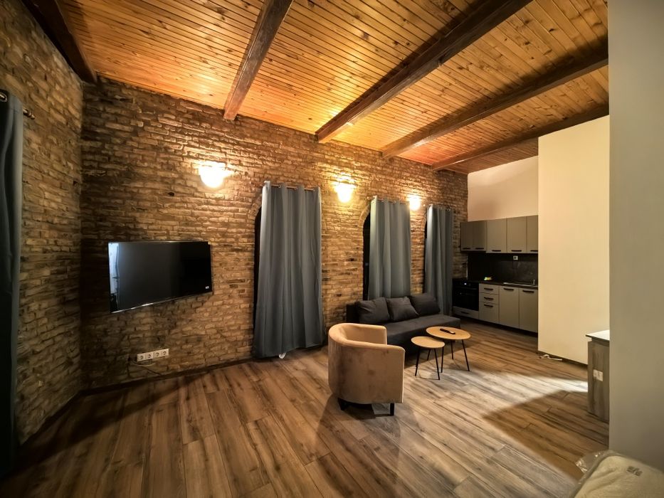 ЦЯЛОСТНИ РЕМОНТИ.  Строителна Бригада. Варна