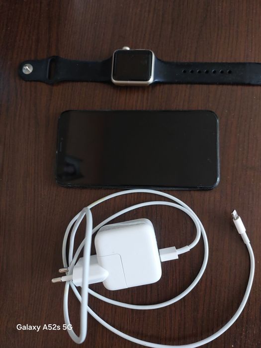 IPhone 10 XS  с Apple Watch
