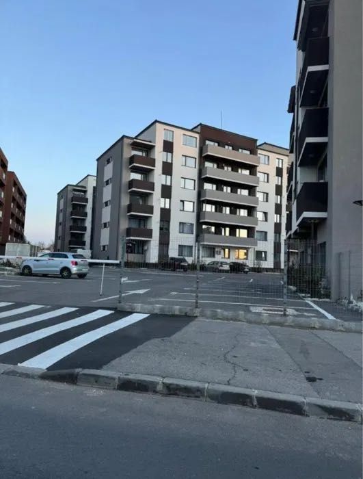 Inchiriez garsoniera lux parter in regim hotelier cu parcare gratuita