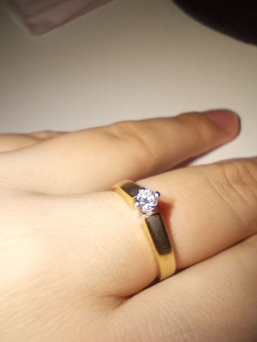 Дамски диамантен златен пръстен