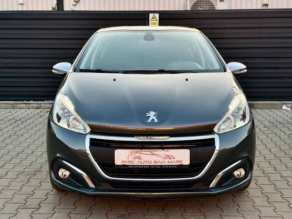 PEUGEOT 208 2019