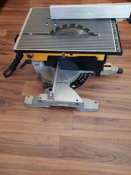 Circular Dewalt DW 711 cu motor pe inducție