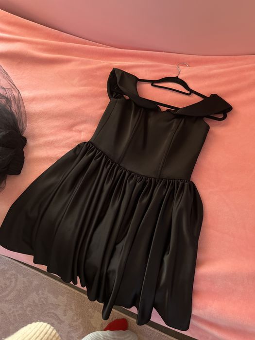 Платье корсет/продаю платье/черное платье