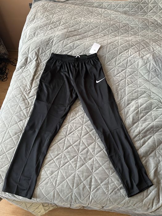 Долнище Nike L размер