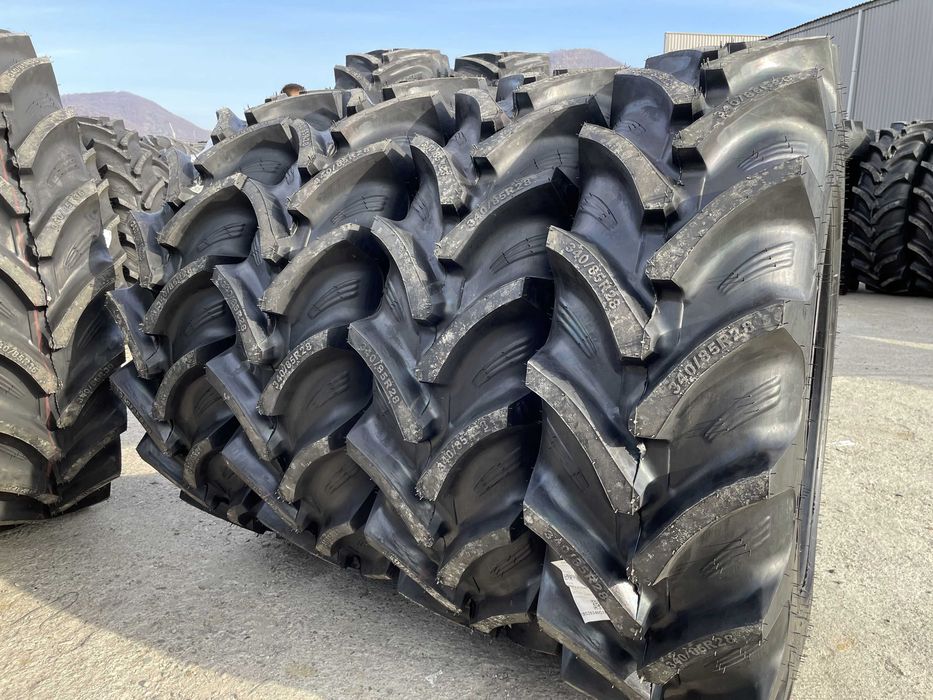 340/85R28 Cauciucuri noi Radiale 13.6-28 Pe insertie metalica