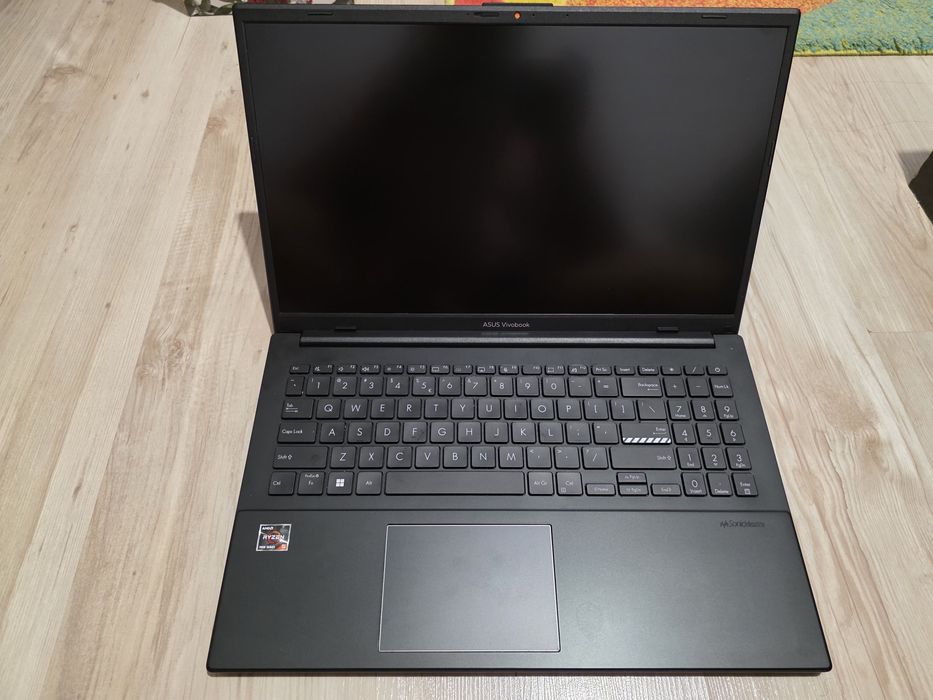Laptop Asus Vivobook E1504FA