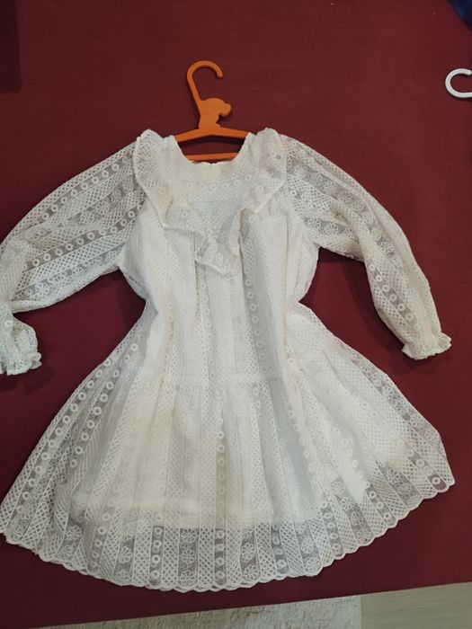 Страхотна рокля на Zara