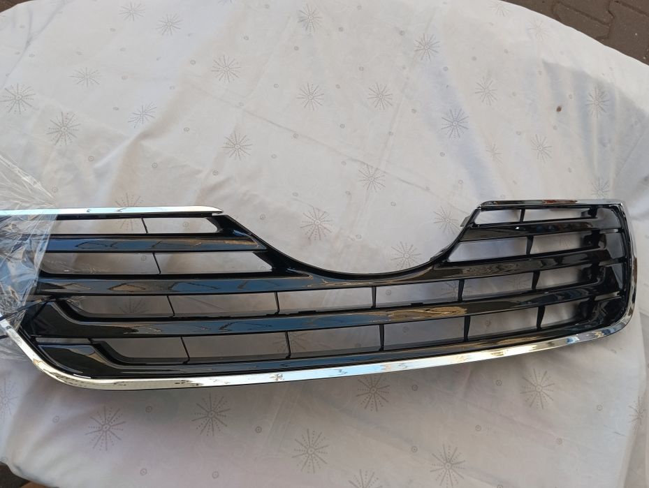 Камри 40-45 решетка радиатора