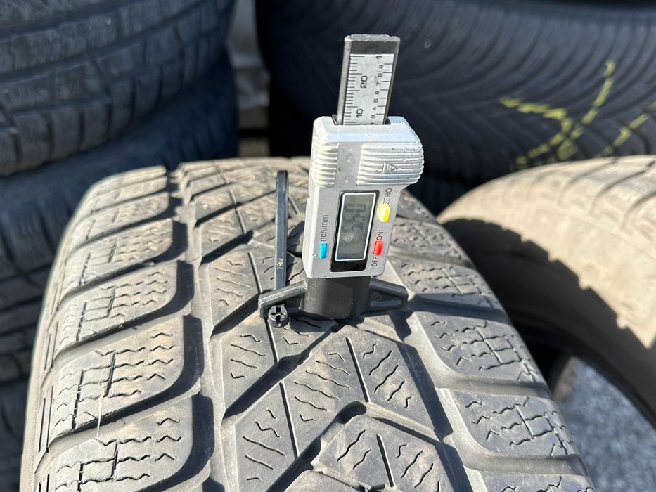 .ЗИМНИгуми PIRELLI 215/65/16 с ДОТ 32/2020г
