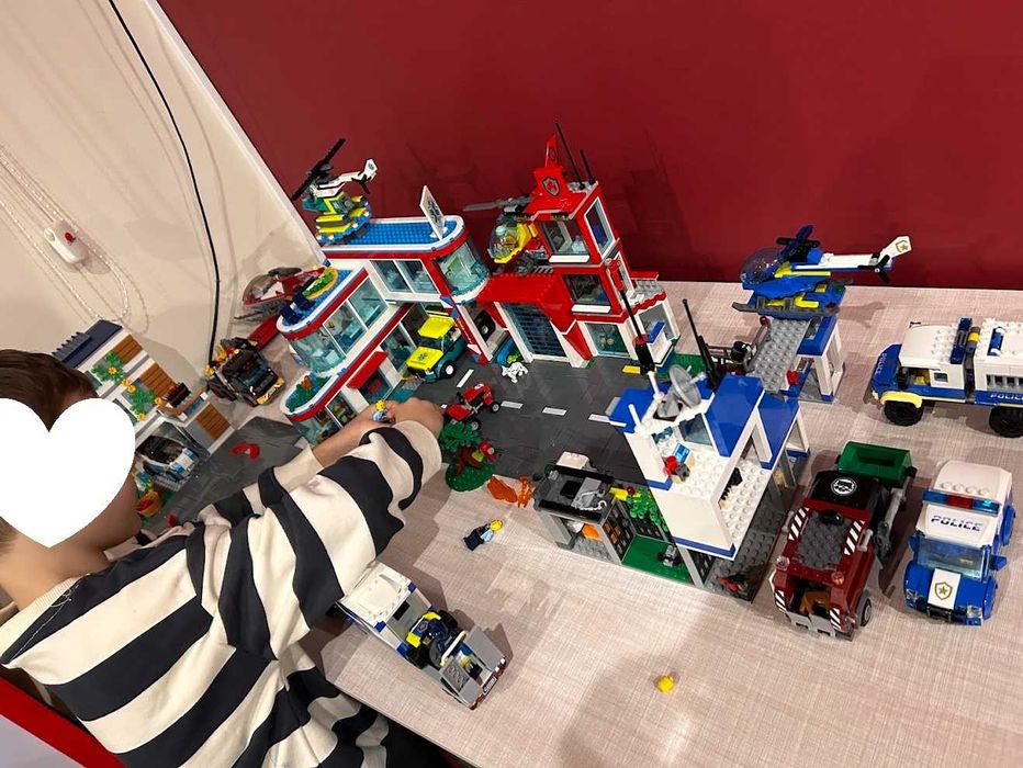 LEGO City: Пожарна станция, Къща, Полицейско управление и Болница