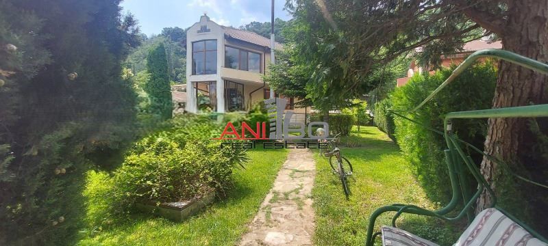 Продава се Къща в Варна, Аспарухово - 310 кв.м за 1639 €/кв.м - Снимка #3