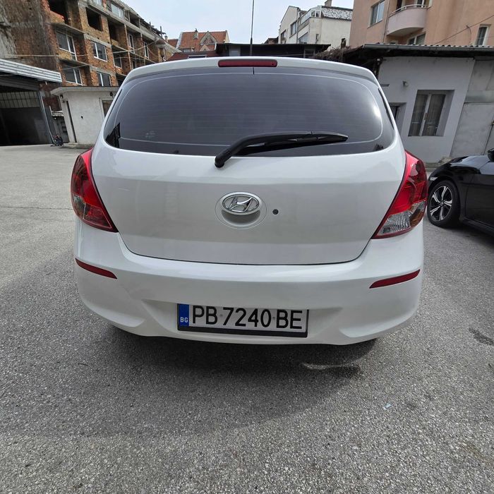 Hyundai I20 1.2 Бензин 2014 г. НОВИ ГУМИ!!!