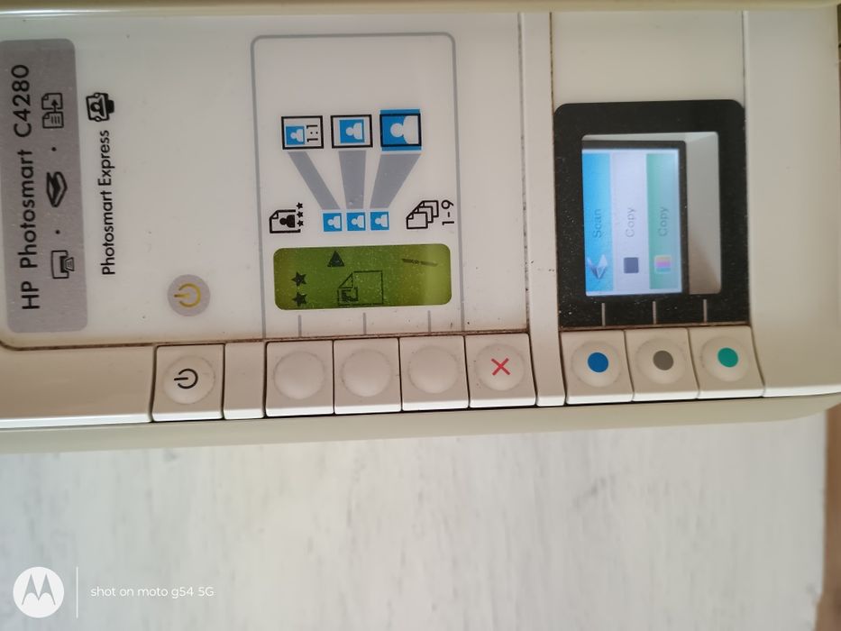 Мултифункционален принтер 3в1 Hp Photosmart C4280, с кабели, в отлично състояние