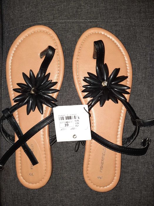 Sandale negre cu floare noi masura 39