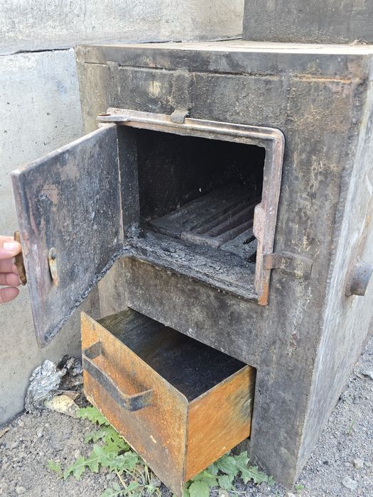 Продам катёл на угле для отопление дома