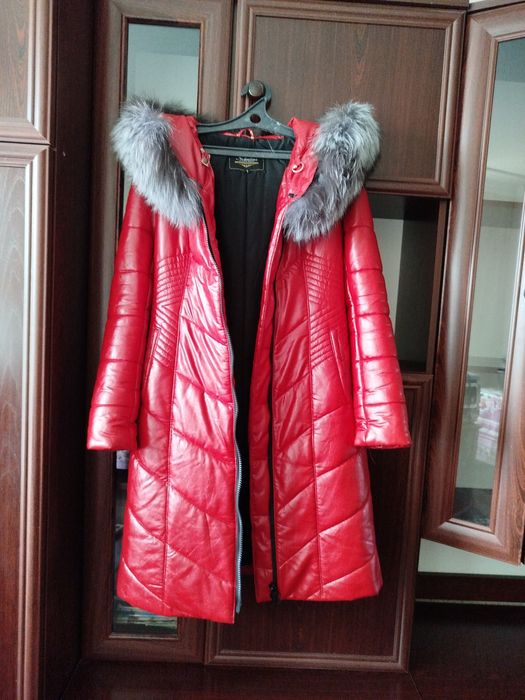 Женская одежда. верхняя