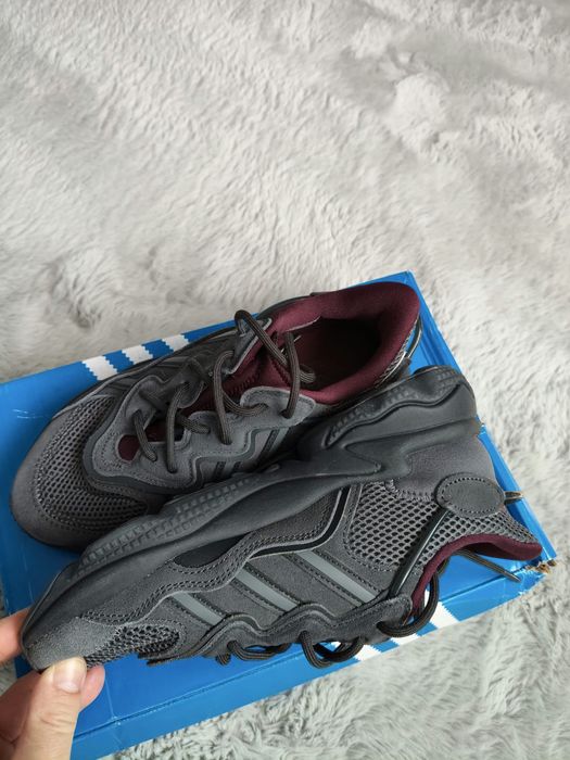 Adidas Ozweego sneakers gri carbon marimea 36 noi originali