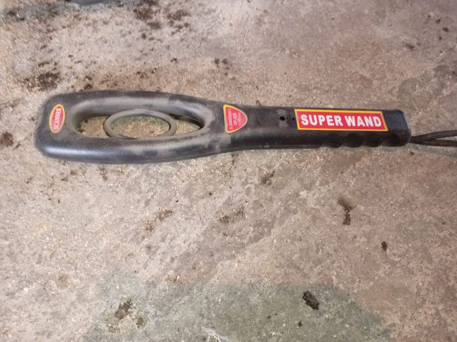 Продам металлоискатель