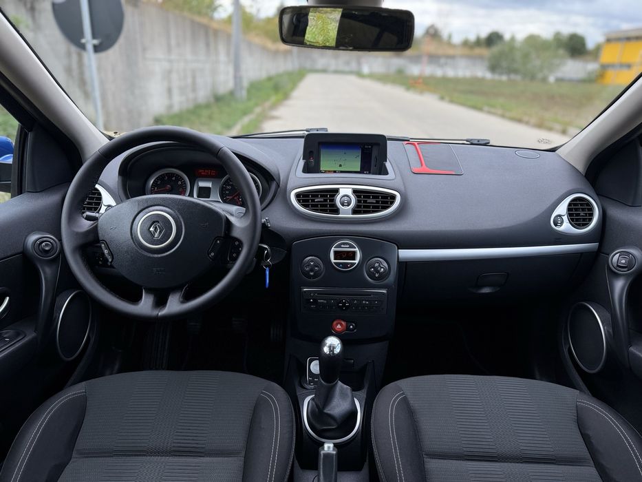 Renault Clio III 2010 1.2 Mpi 75 C.P Navigatie Climatronic Import