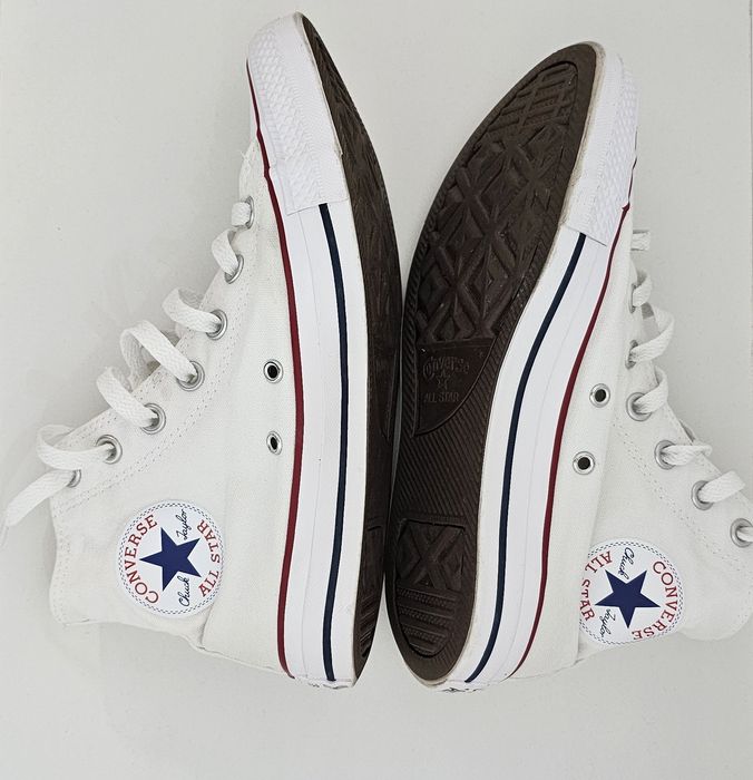 Tenesi Converse măsura 38