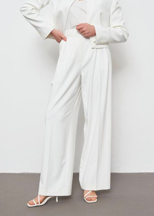 Костюм брючный женский